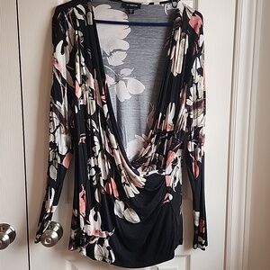 Le Chateau Black and White Floral Top 2XL